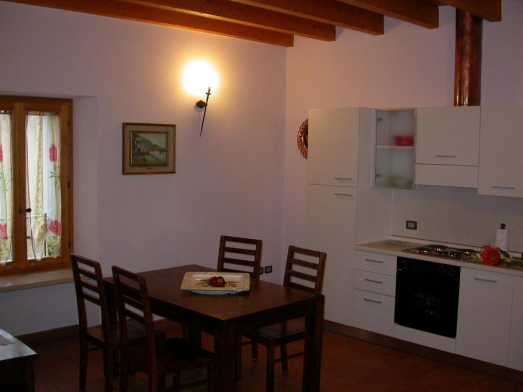 Agriturismo Radamez Monzambano Quarto foto