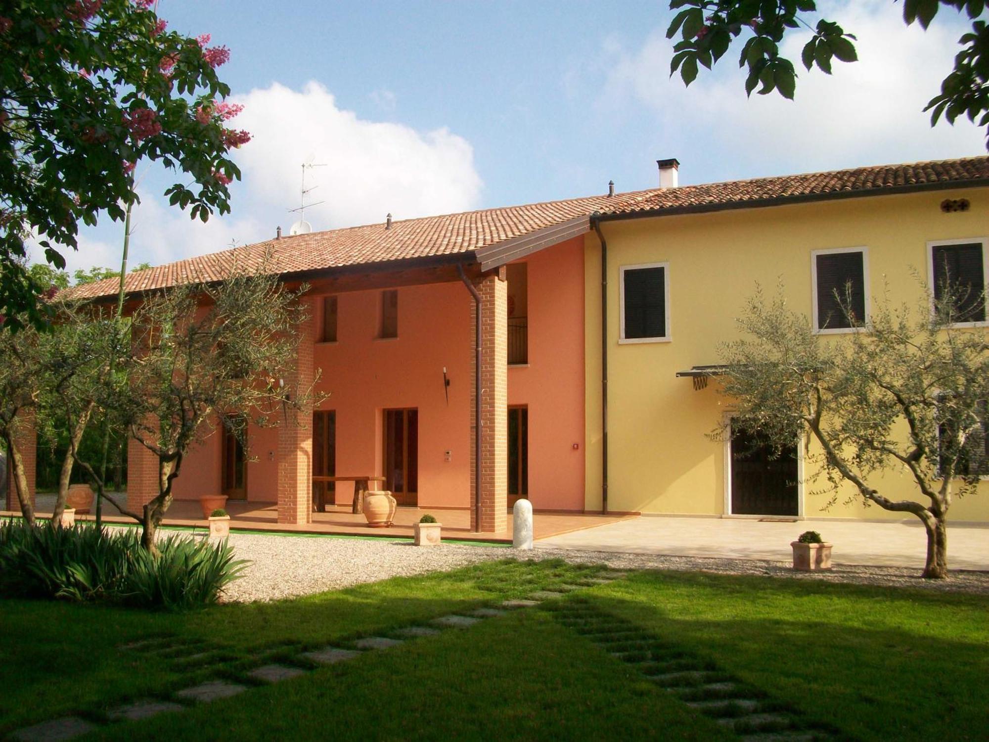 Agriturismo Radamez Monzambano Exterior foto